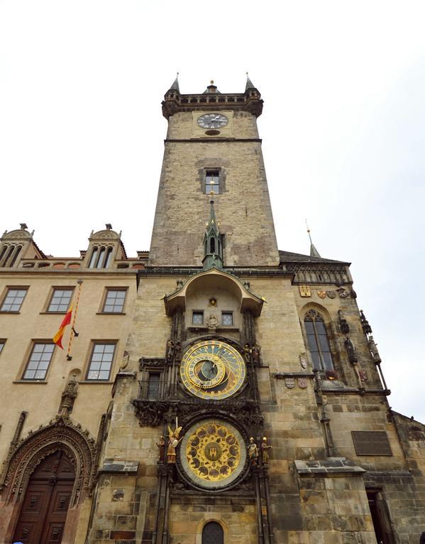 Cozy Flat By The Astronomical Clock Appartamento Praga Esterno foto