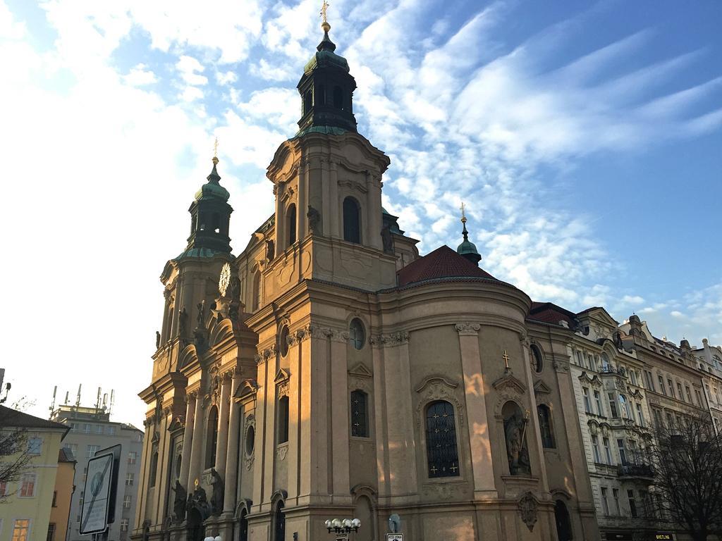 Cozy Flat By The Astronomical Clock Appartamento Praga Esterno foto