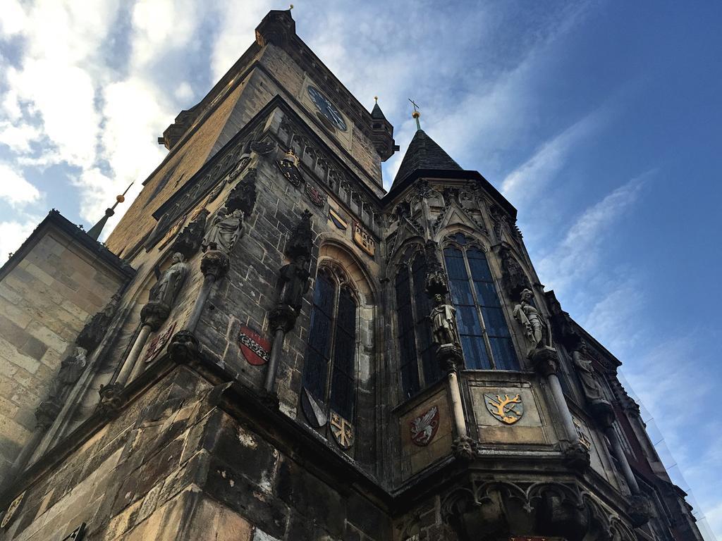 Cozy Flat By The Astronomical Clock Appartamento Praga Esterno foto